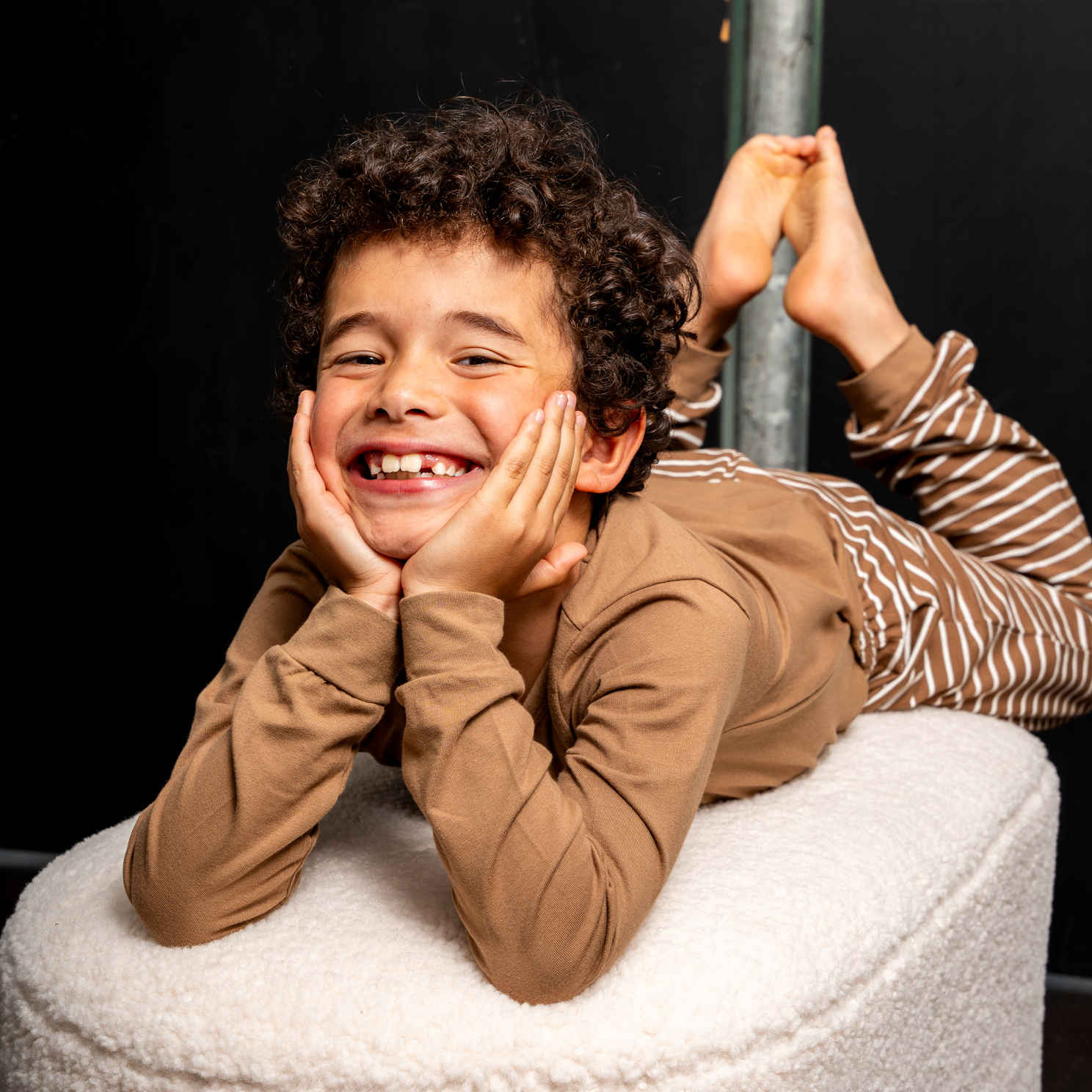 En Fant Børne Nattøjssæt i økologisk bomuld - Coca Mocha