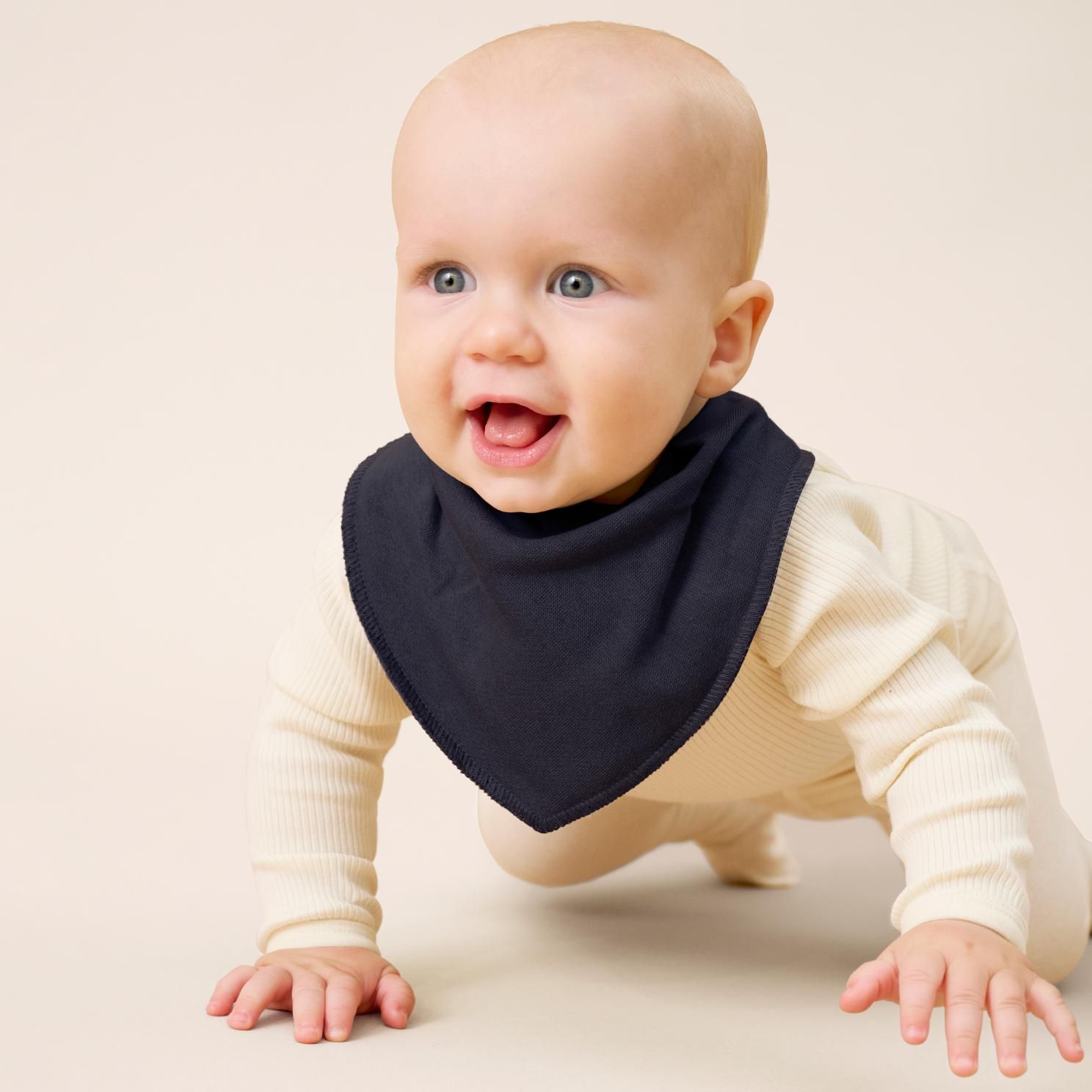 Pippi Baby Savlesmæk i økologisk bomuld - Dark Navy